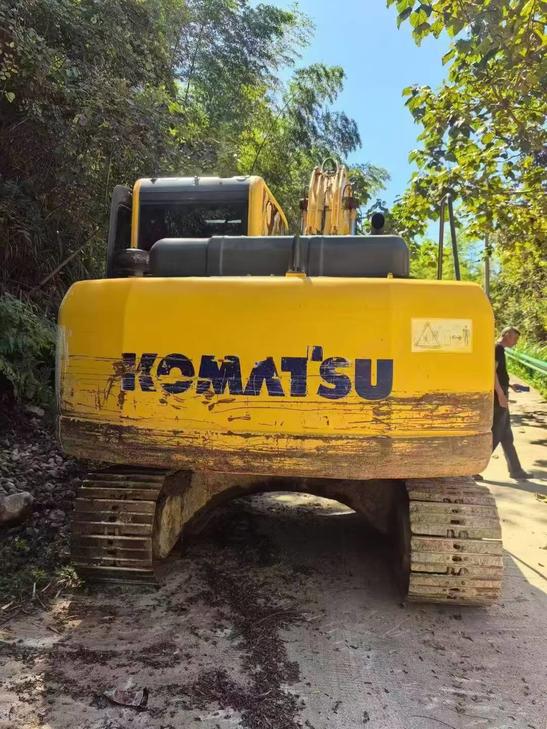 Buy Komatsu PC110-7 Used Excavator / 1