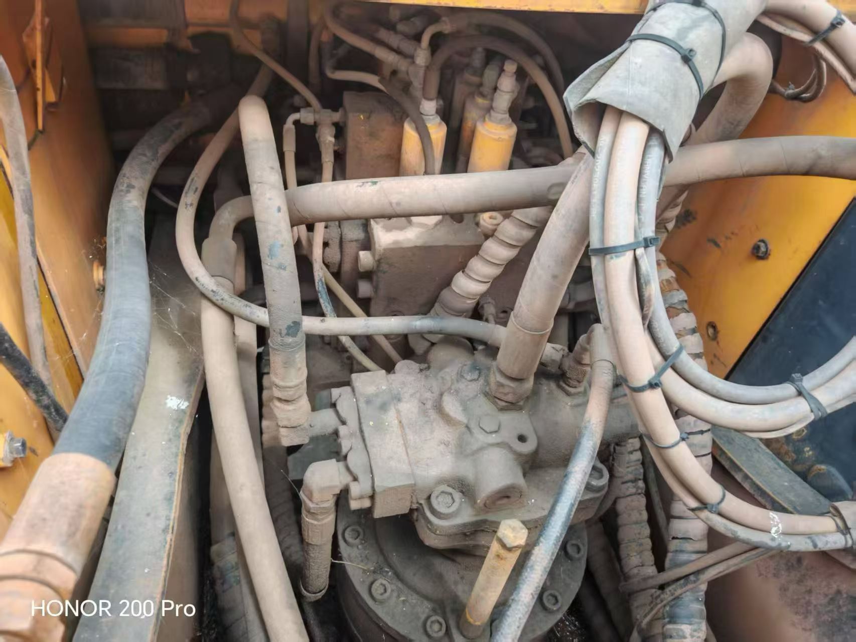 Buy Hyundai R225-7 Used Excavator / 5