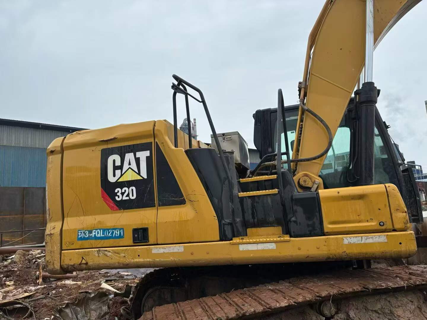 Buy Caterpillar 320GC Used Excavator / 4
