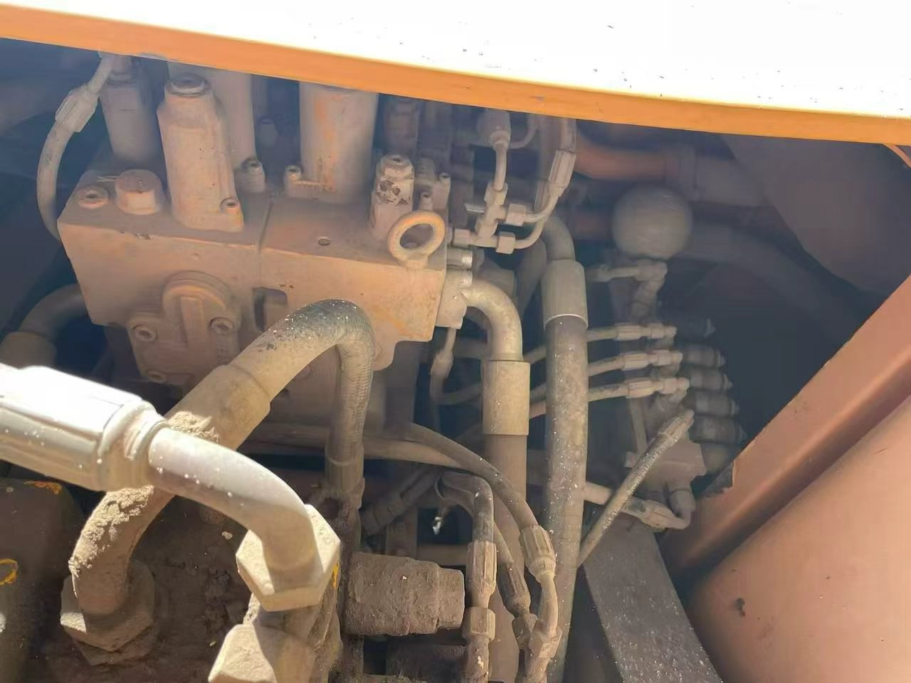 Buy Sany SY215C Used Excavator / 3