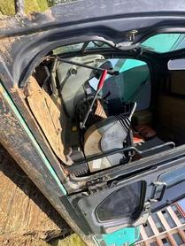 Buy Kobelco SK200 Used Excavator / 3 Buy Kobelco SK200 Used Excavator / 3