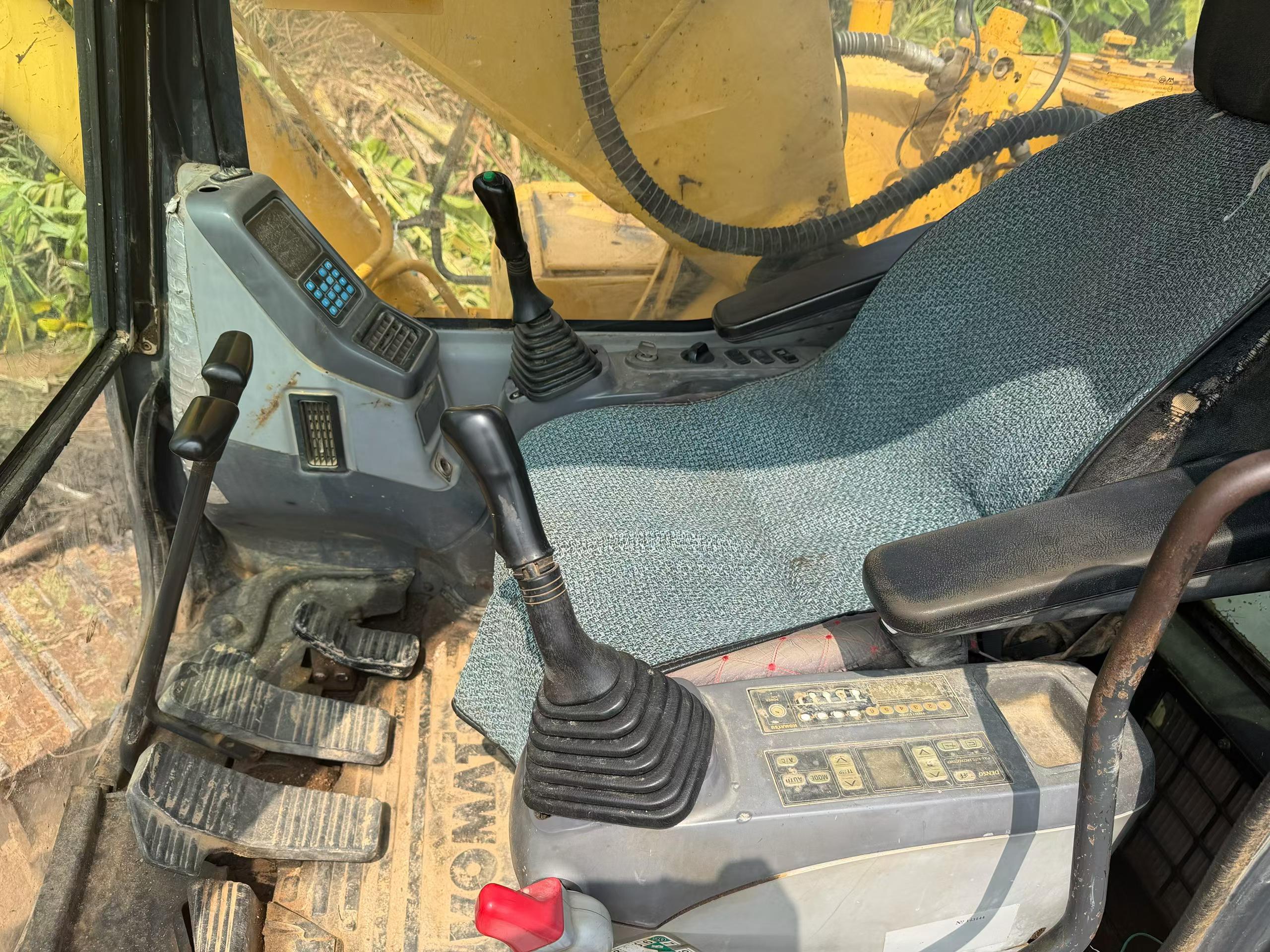 Buy Komatsu PC210-7 Used Excavator / 8