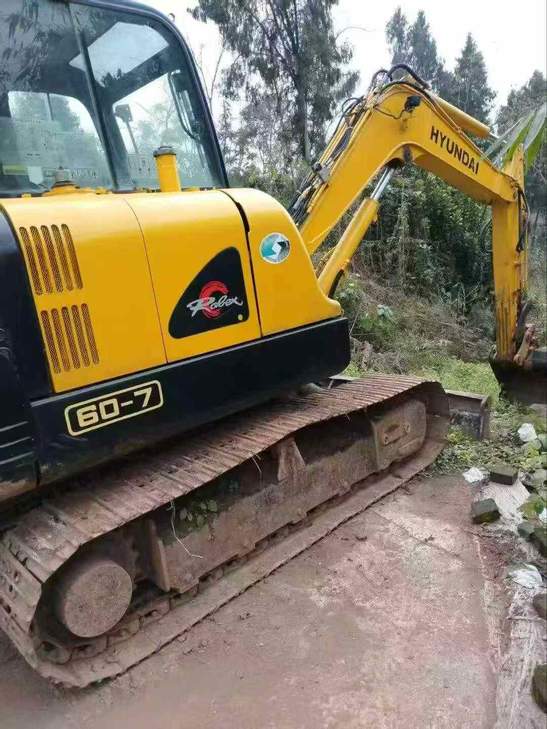Buy Hyundai HX60 Used Excavator / 1