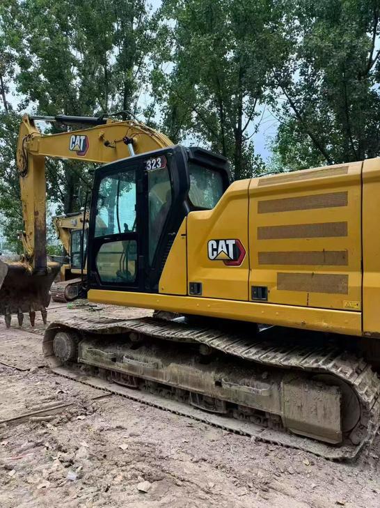Buy Caterpillar 323 Used Excavator / 1