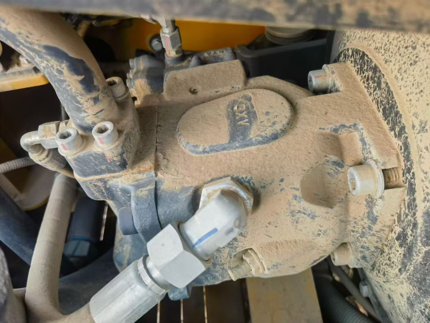 Buy XCMG LW60G Used Excavator / 7