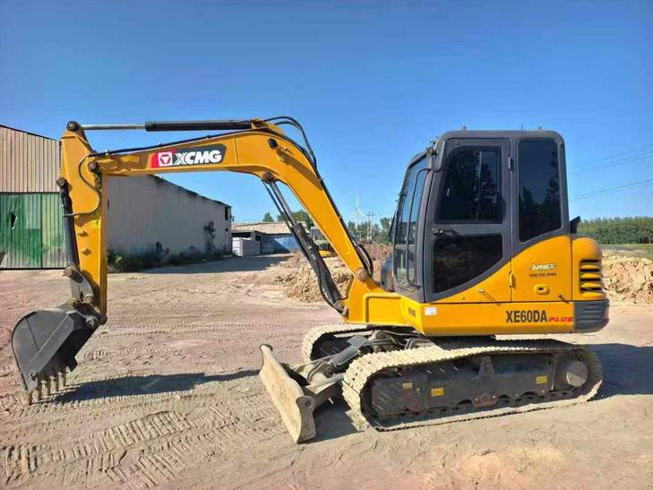 Buy XCMG XE55DA Used Excavator / 1