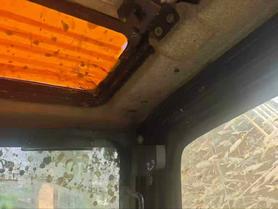 Buy Sany SY135 Used Excavator / 4 Buy Sany SY135 Used Excavator / 4