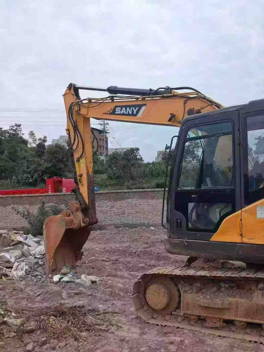 Buy Sany SY135 Used Excavator / 2
