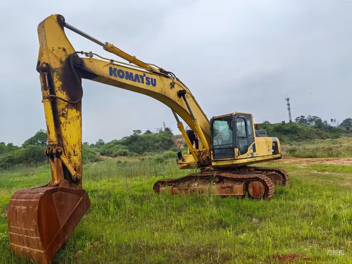 Buy Komatsu PC360-7 Used Excavator / 8