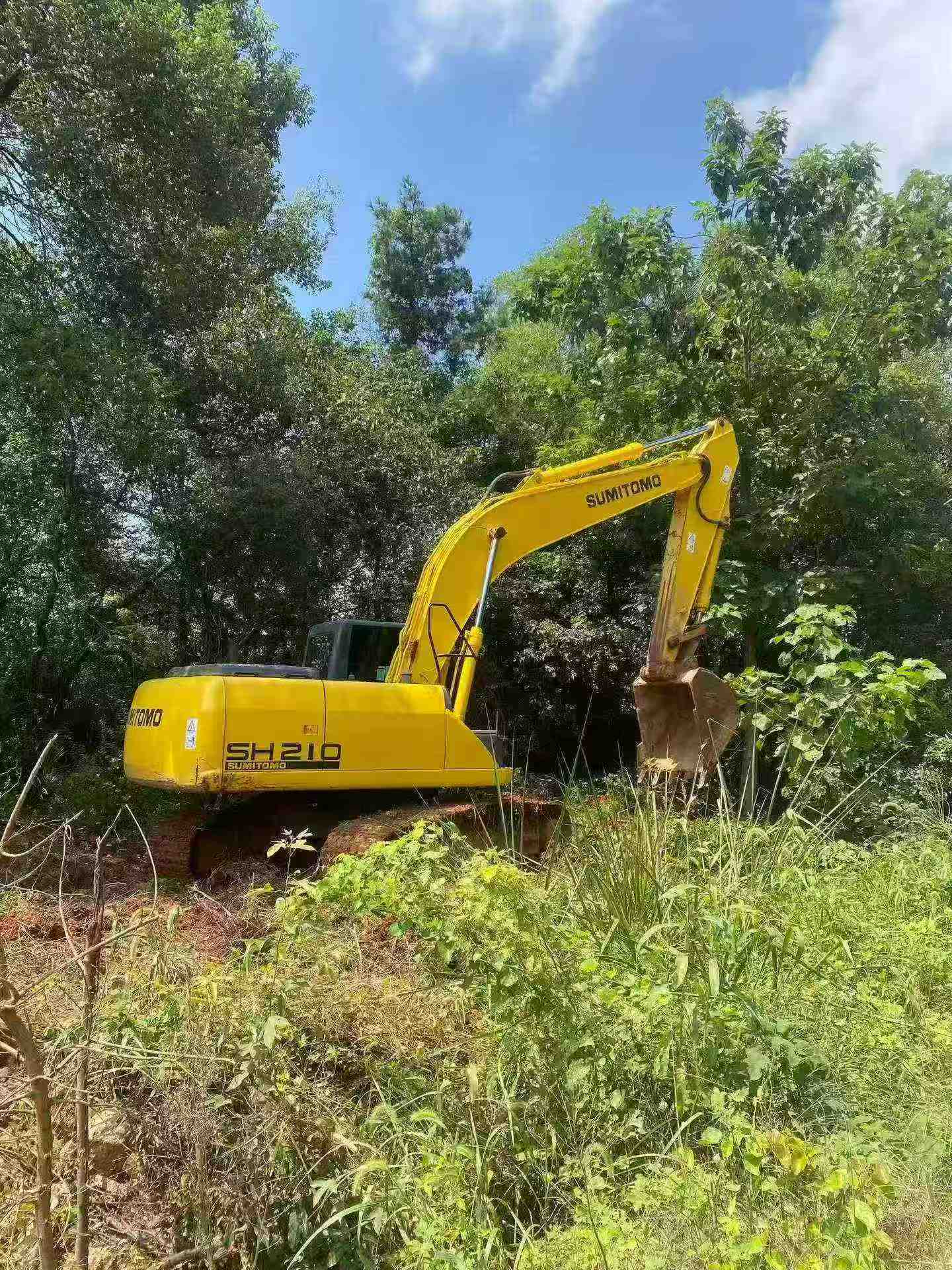 Buy Sumitomo SH210A5 Used Excavator / 3