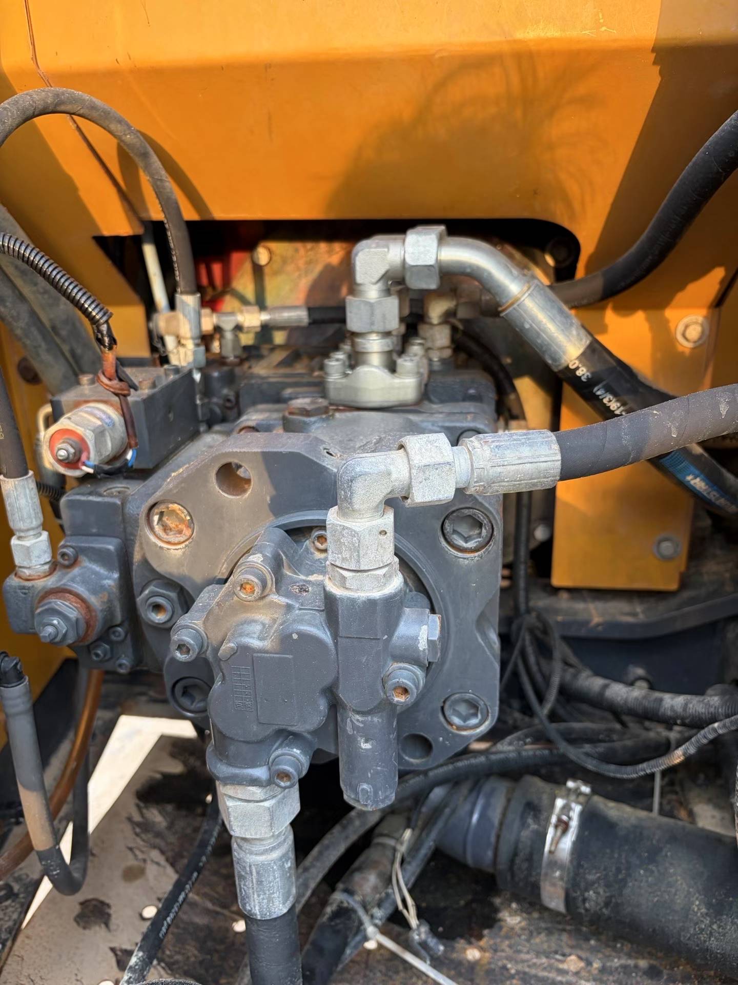 Buy XCMG Used Excavator / 9