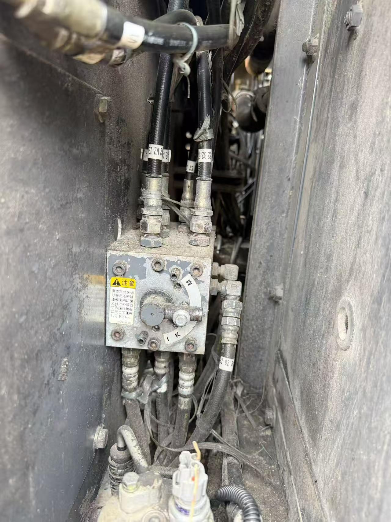 Buy Sumitomo SH120 Used Excavator / 6