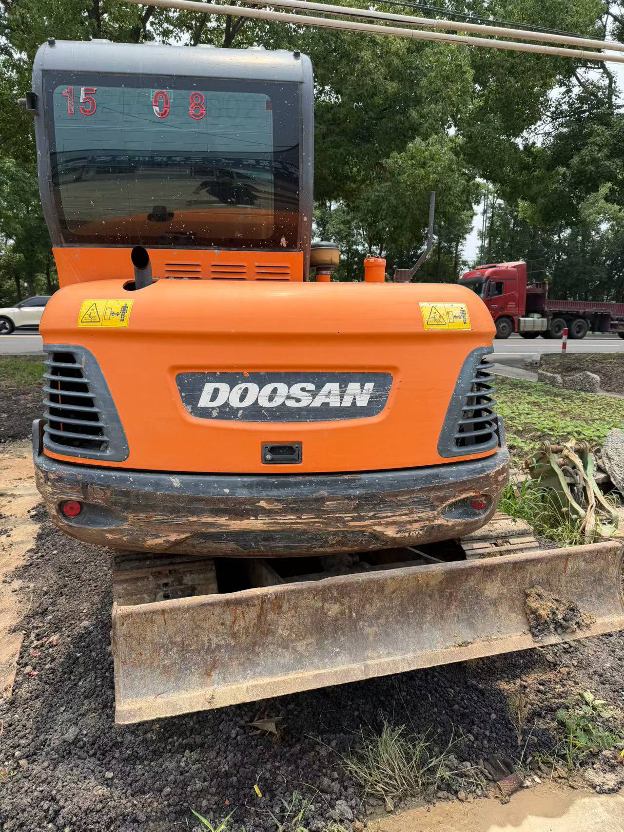 Buy Doosan DH60 Used Excavator / 8