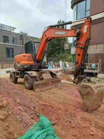 Buy Doosan DH60 Used Excavator / 3 Buy Doosan DH60 Used Excavator / 3