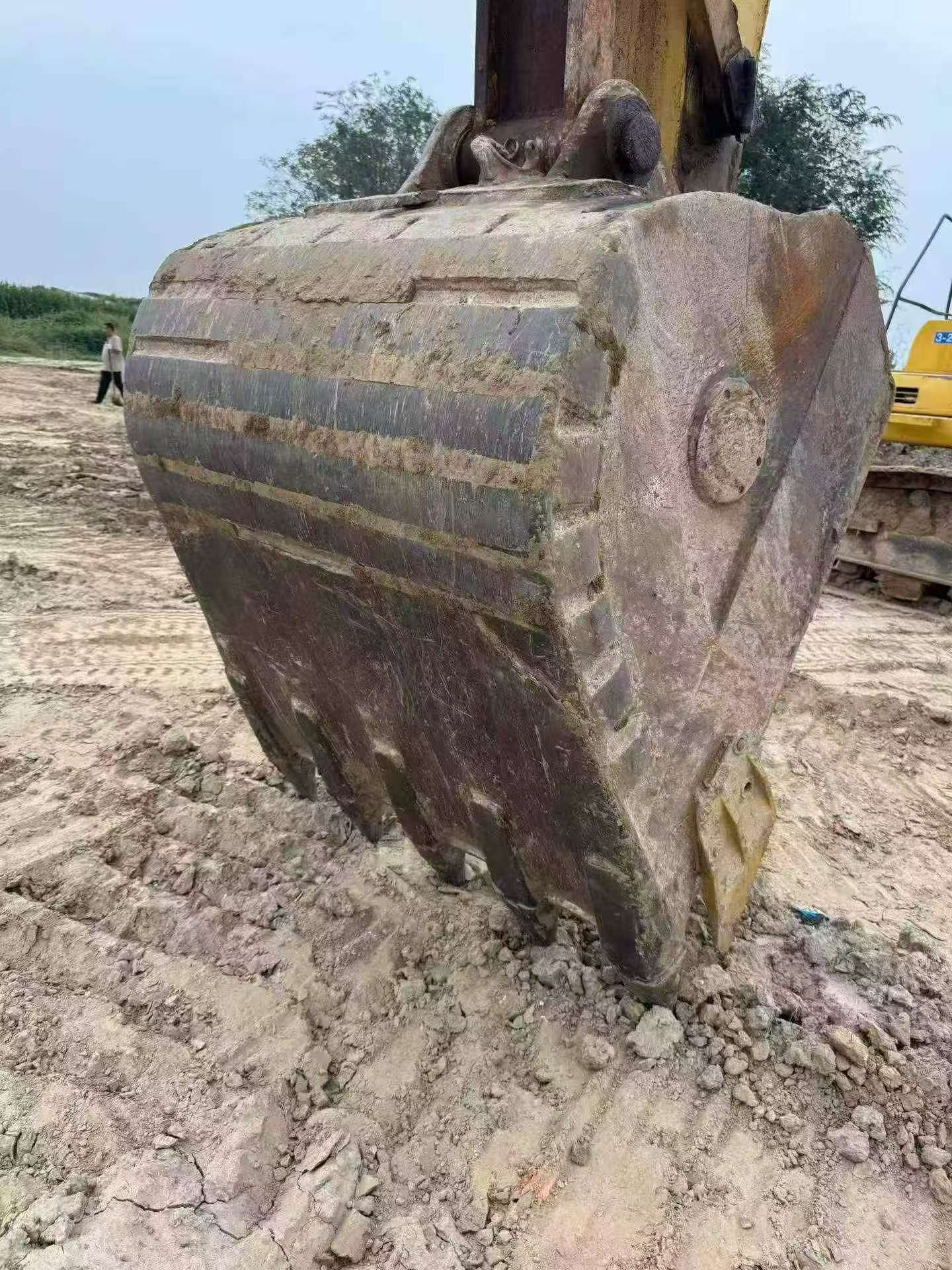 Buy Komatsu PC360-7 Used Excavator / 4