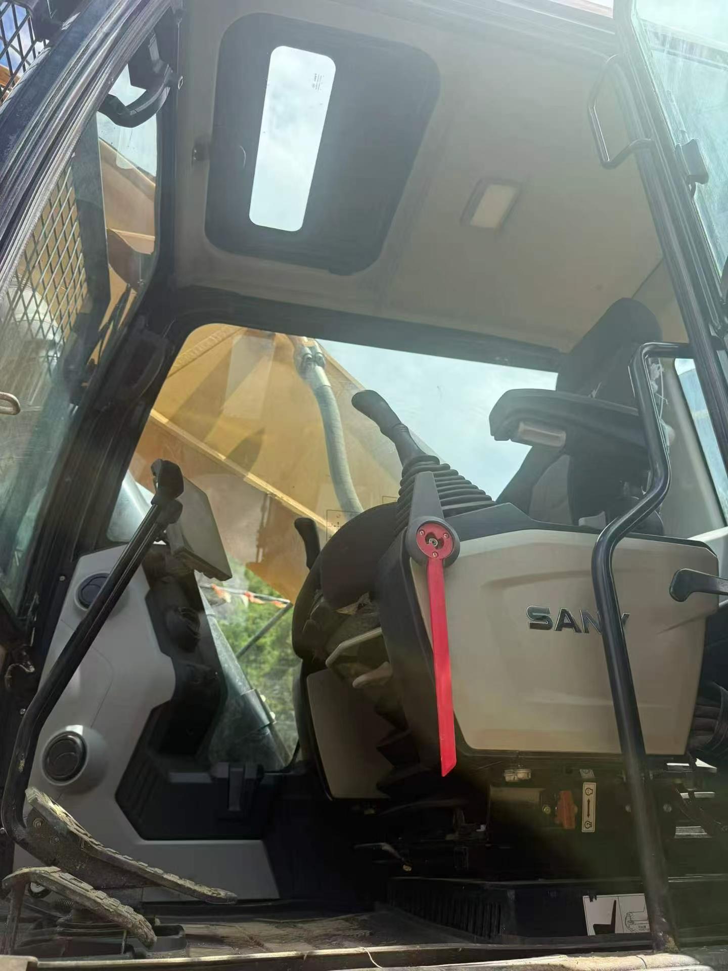 Buy Sany SY600HB Used Excavator / 4
