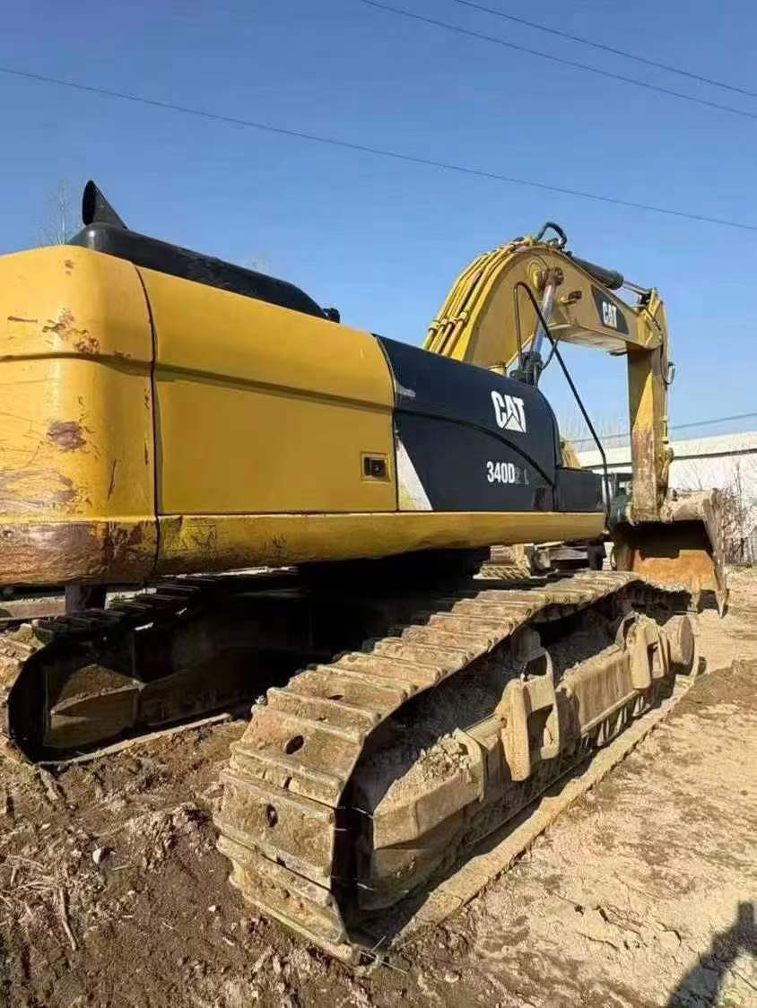 Buy Caterpillar 340D2L Used Excavator / 2