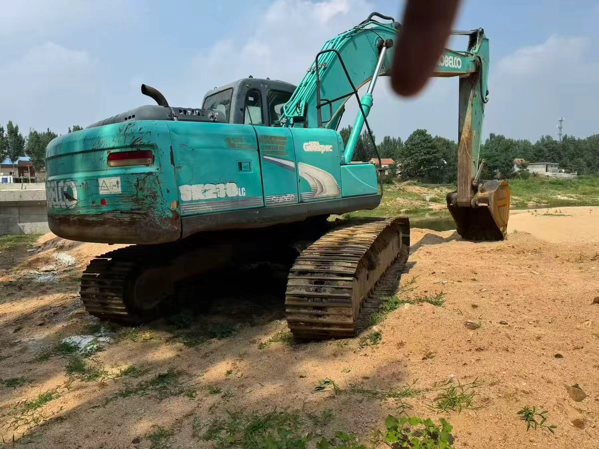 Buy Kobelco SK210 Used Excavator / 3
