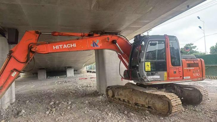 Buy Hitachi EX120-6 Used Excavator / 1