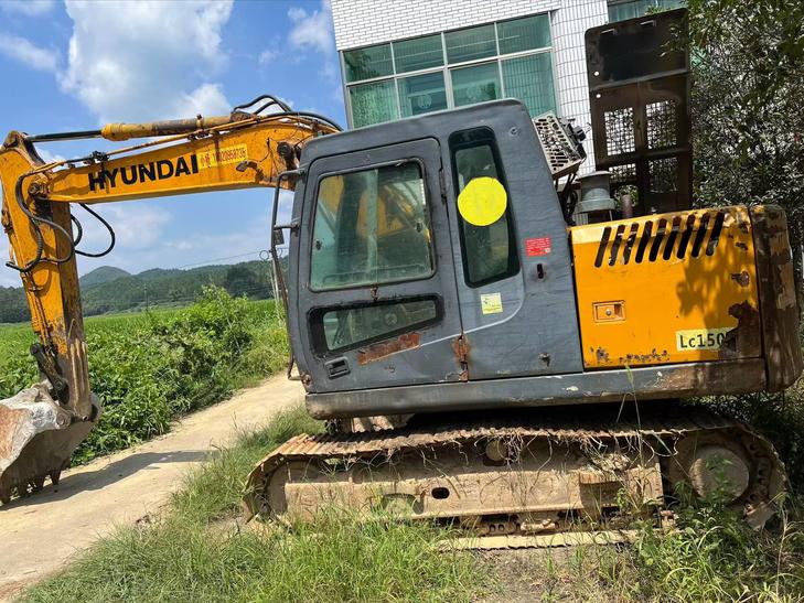 Buy Hyundai R110-7 Used Excavator / 1