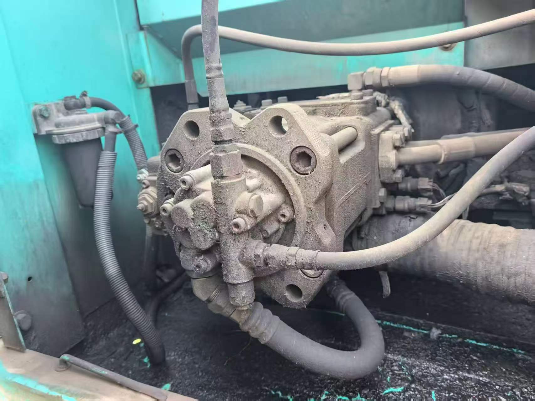 Buy Kobelco SK200-10 Used Excavator / 5
