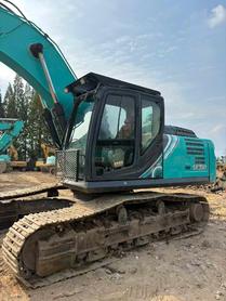 Buy Kobelco SK270D-8 Used Excavator / 4 Buy Kobelco SK270D-8 Used Excavator / 4