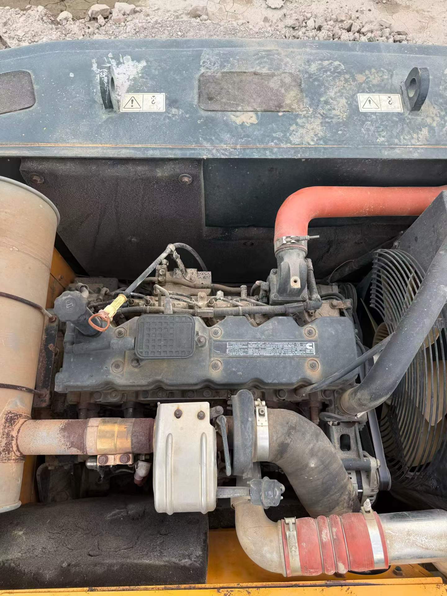 Buy Hyundai R215VS Used Excavator / 3