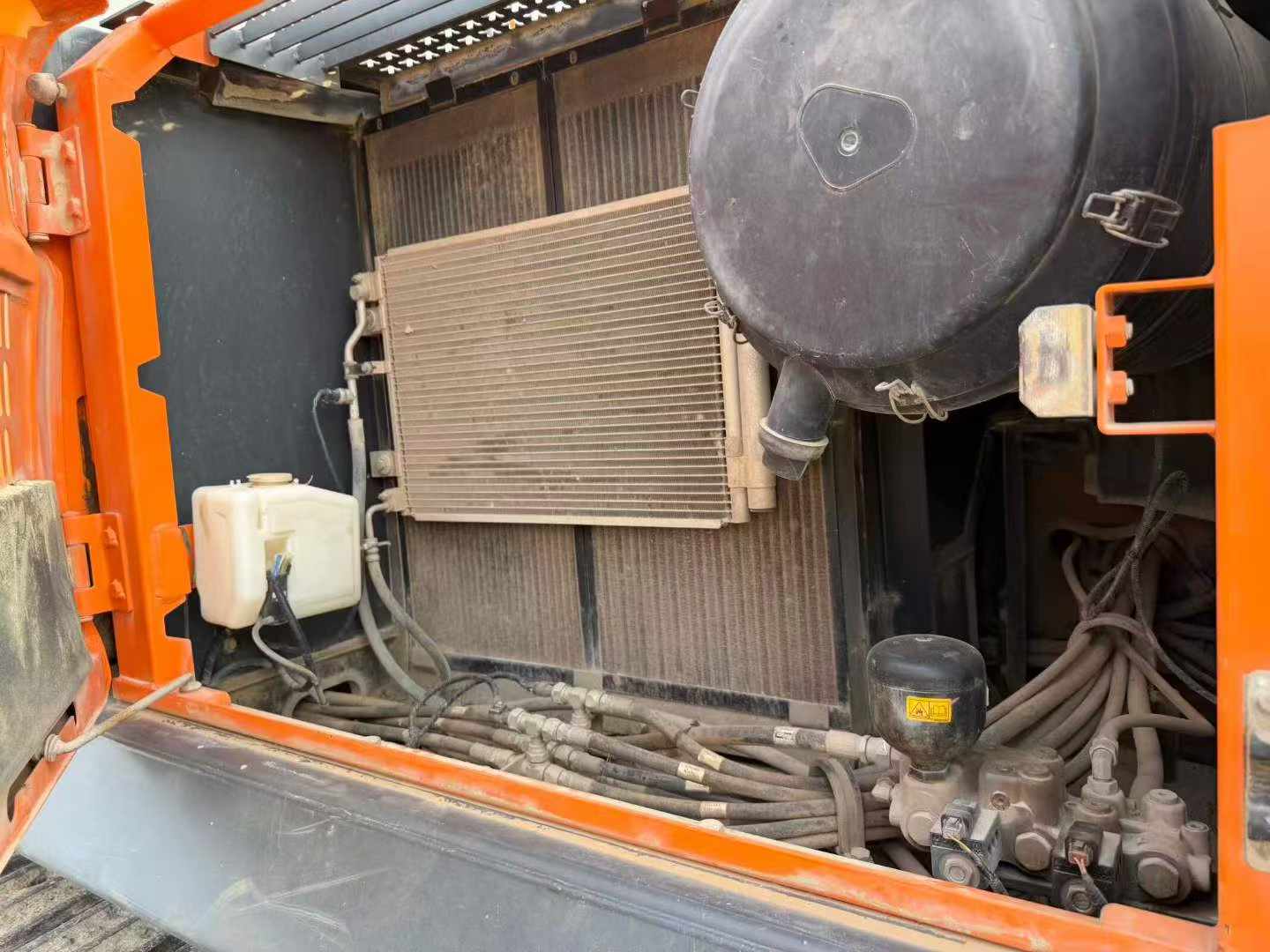 Buy Doosan DX380LC-5 Used Excavator / 8