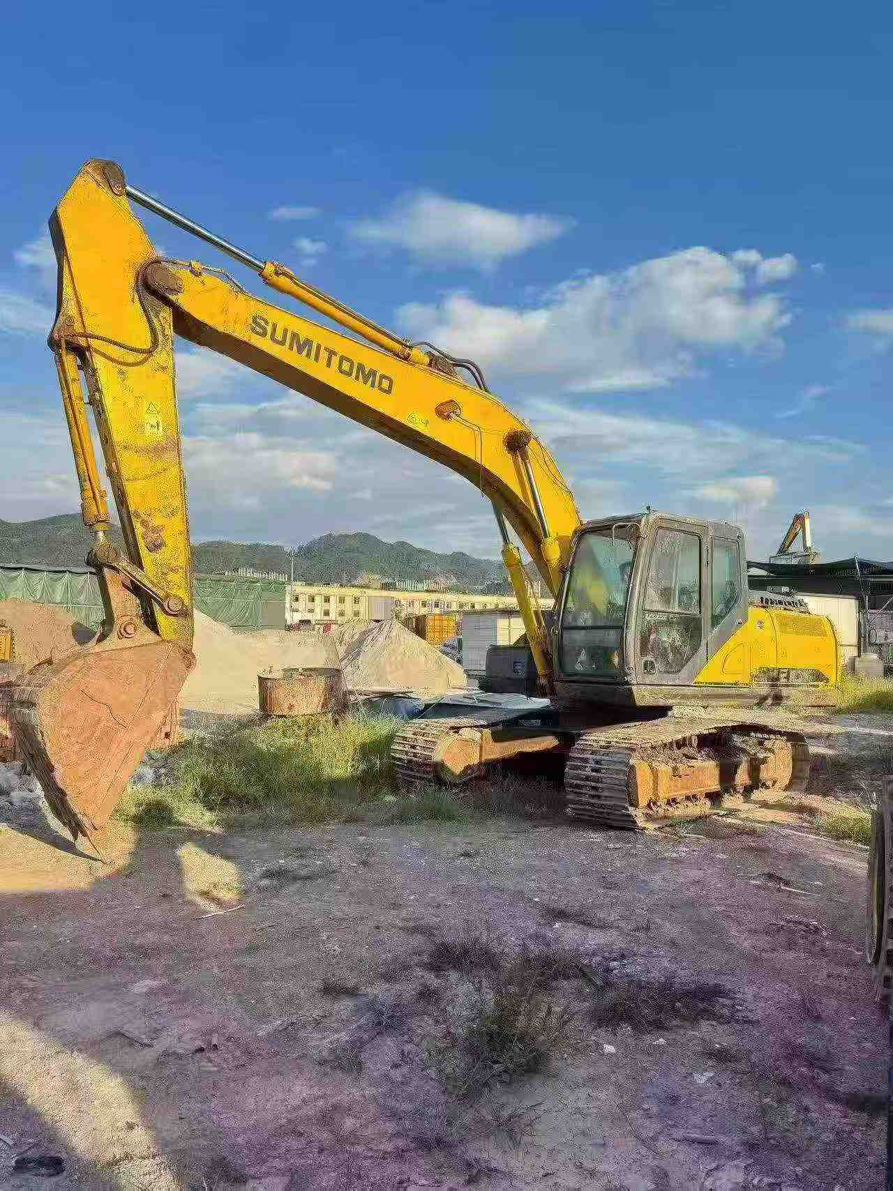 Buy Sumitomo SH210-5 Used Excavator / 3