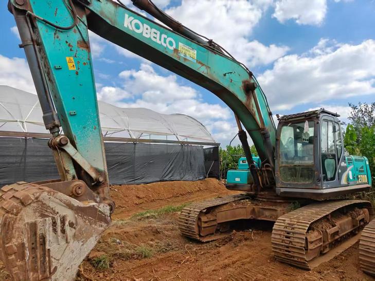 Buy Kobelco SK270D Used Excavator / 1