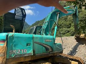 Buy Kobelco SK210 Used Excavator / 9 Buy Kobelco SK210 Used Excavator / 9