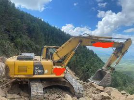 Buy Komatsu PC220-8 Used Excavator / 2 Buy Komatsu PC220-8 Used Excavator / 2