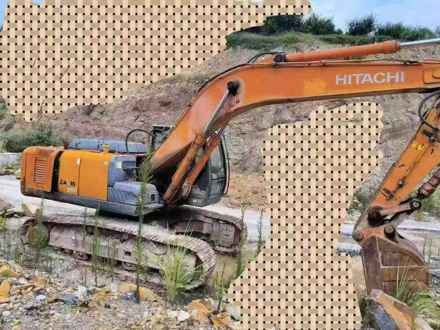 Buy Hitachi EX240-3 Used Excavator / 4