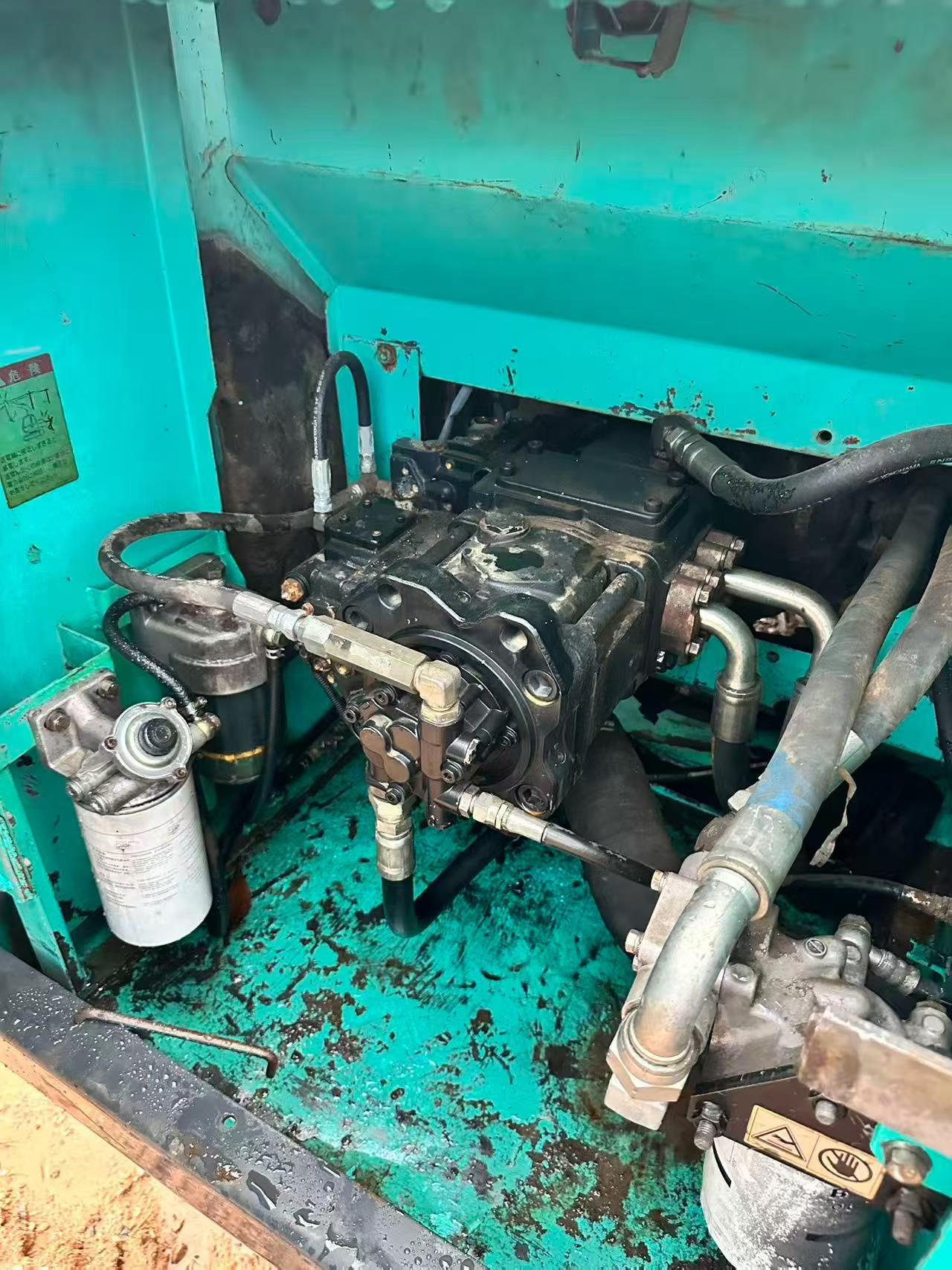 Buy Kobelco SK200-8 Used Excavator / 7