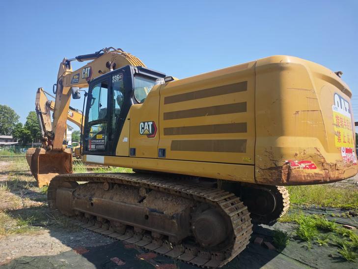 Buy Caterpillar Used Excavator / 1