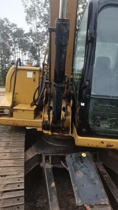 Buy Caterpillar 307B Used Excavator / 1