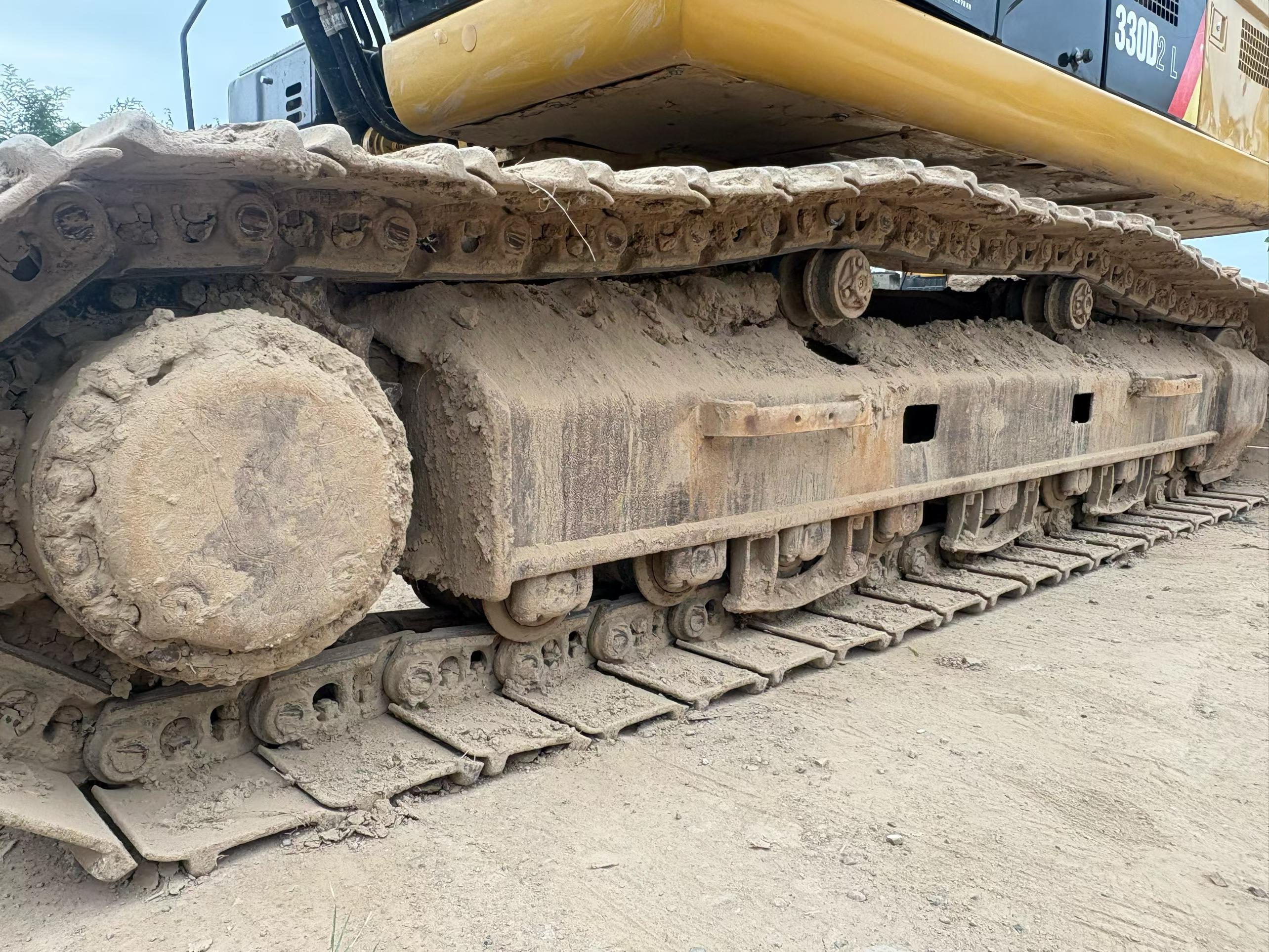 Buy Caterpillar Used Excavator / 9