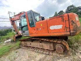 Buy Hitachi EX200-5 Used Excavator / 2 Buy Hitachi EX200-5 Used Excavator / 2