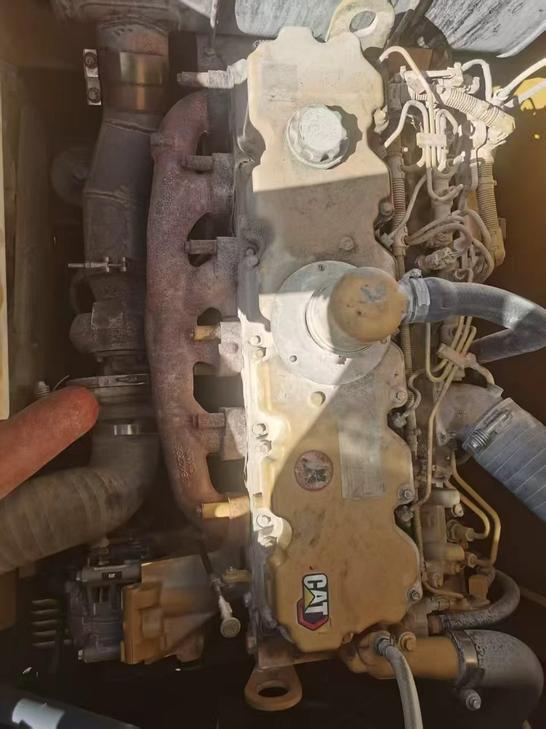 Buy Caterpillar Used Excavator / 1