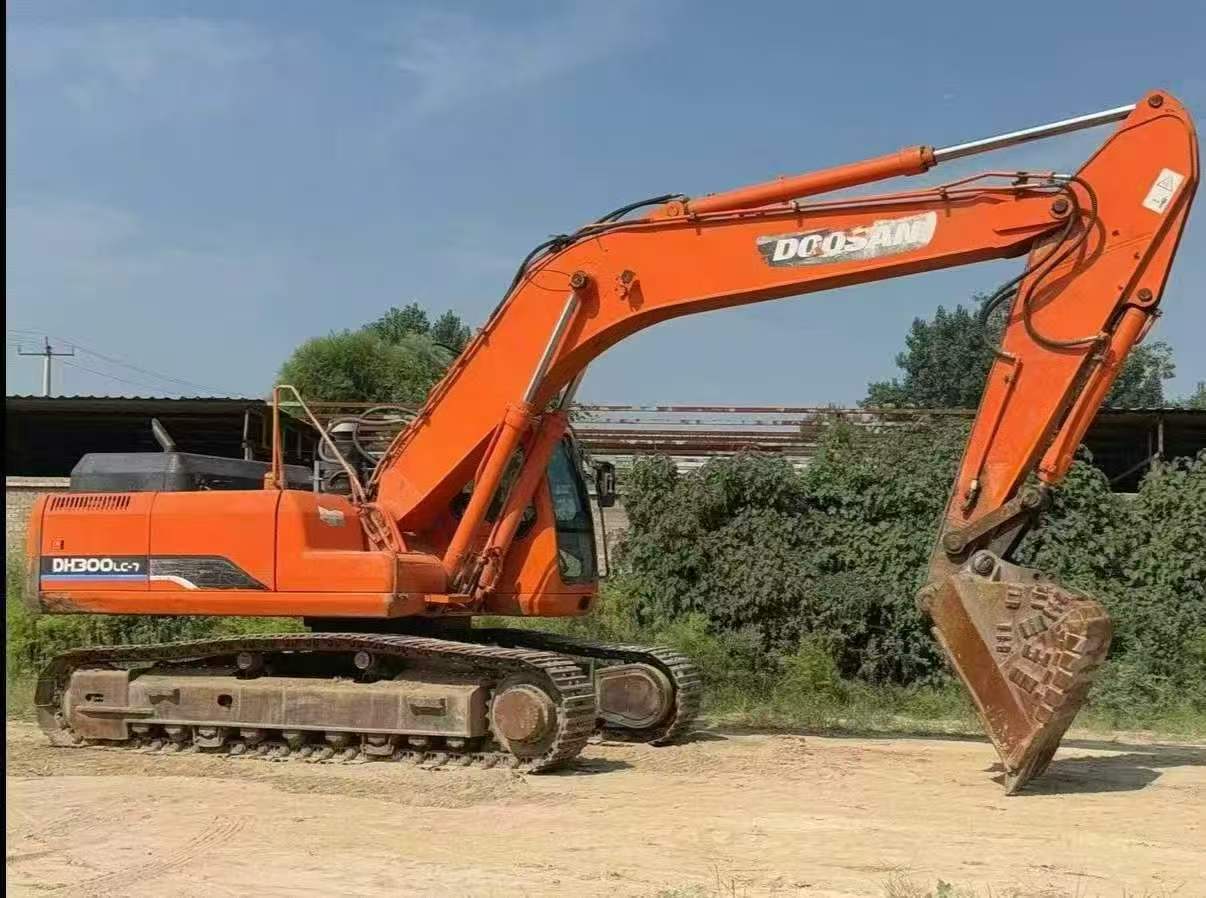 Buy Doosan DH300-7 Used Excavator / 5