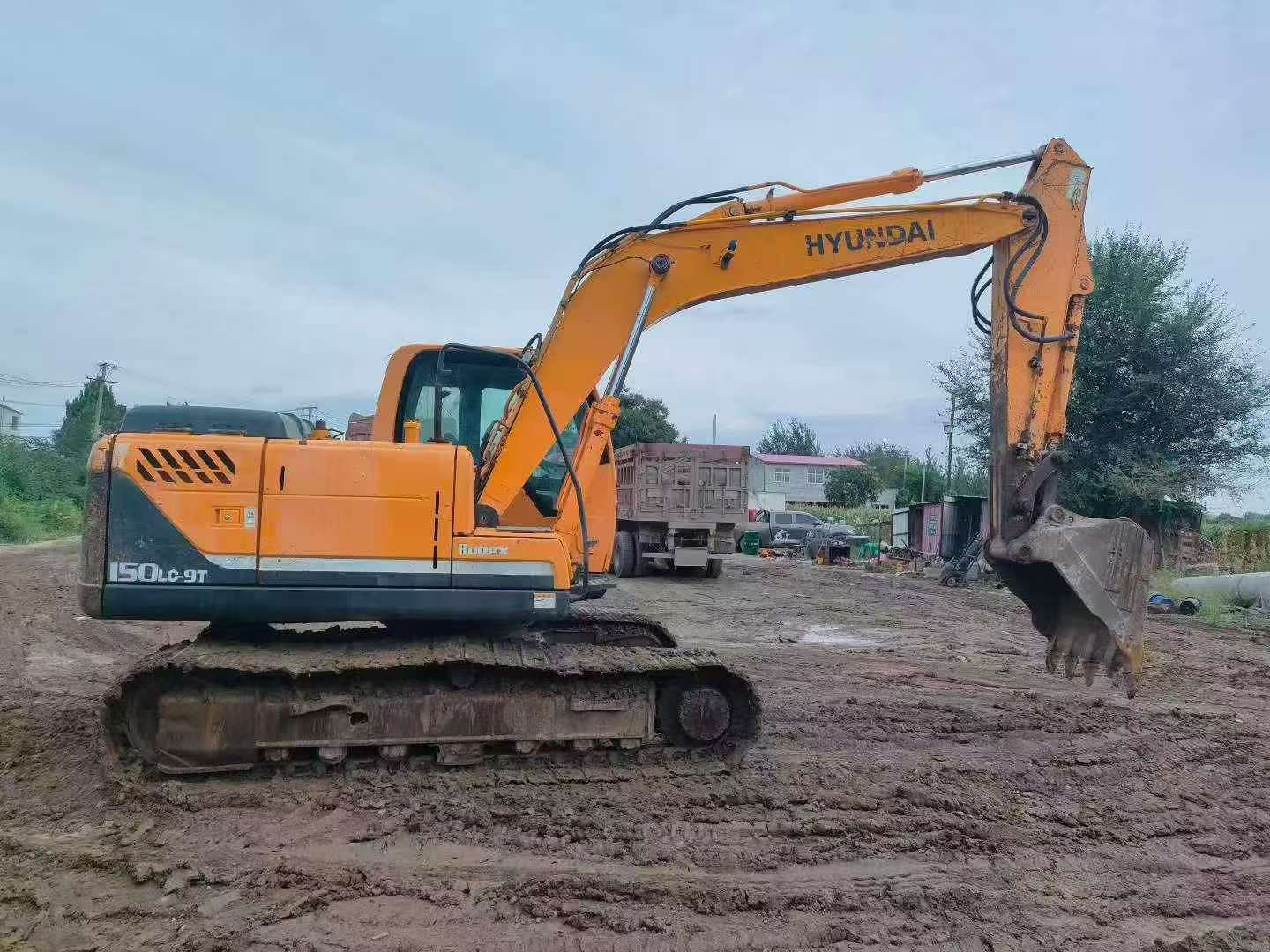 Buy Hyundai R150-7 Used Excavator / 4