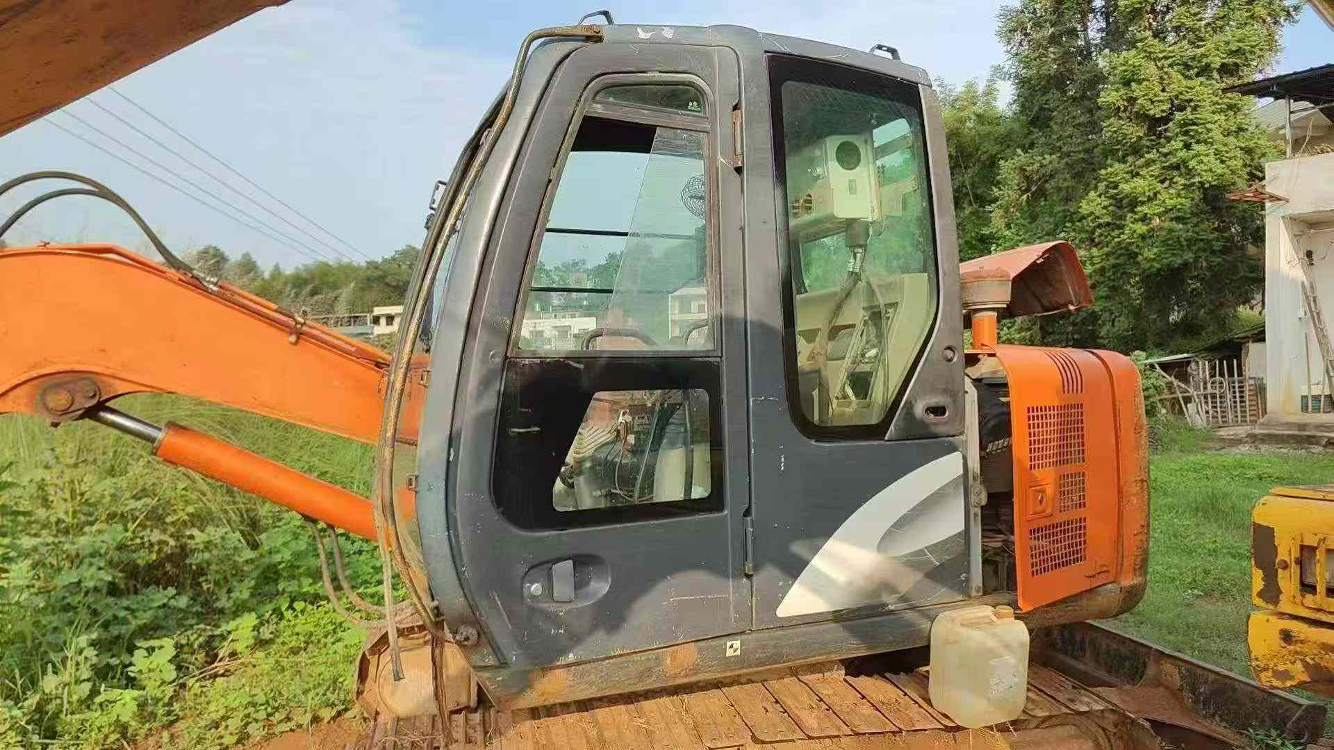 Buy Hitachi ZX60-5G Used Excavator