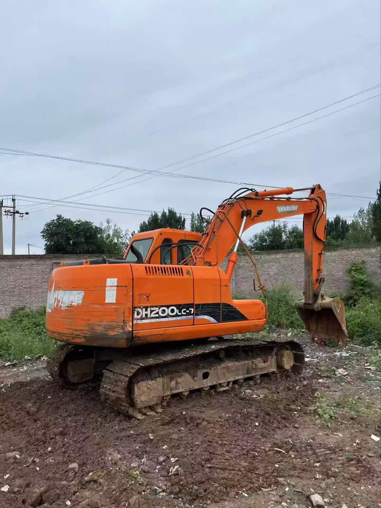 Buy Doosan DH150-7 Used Excavator / 3