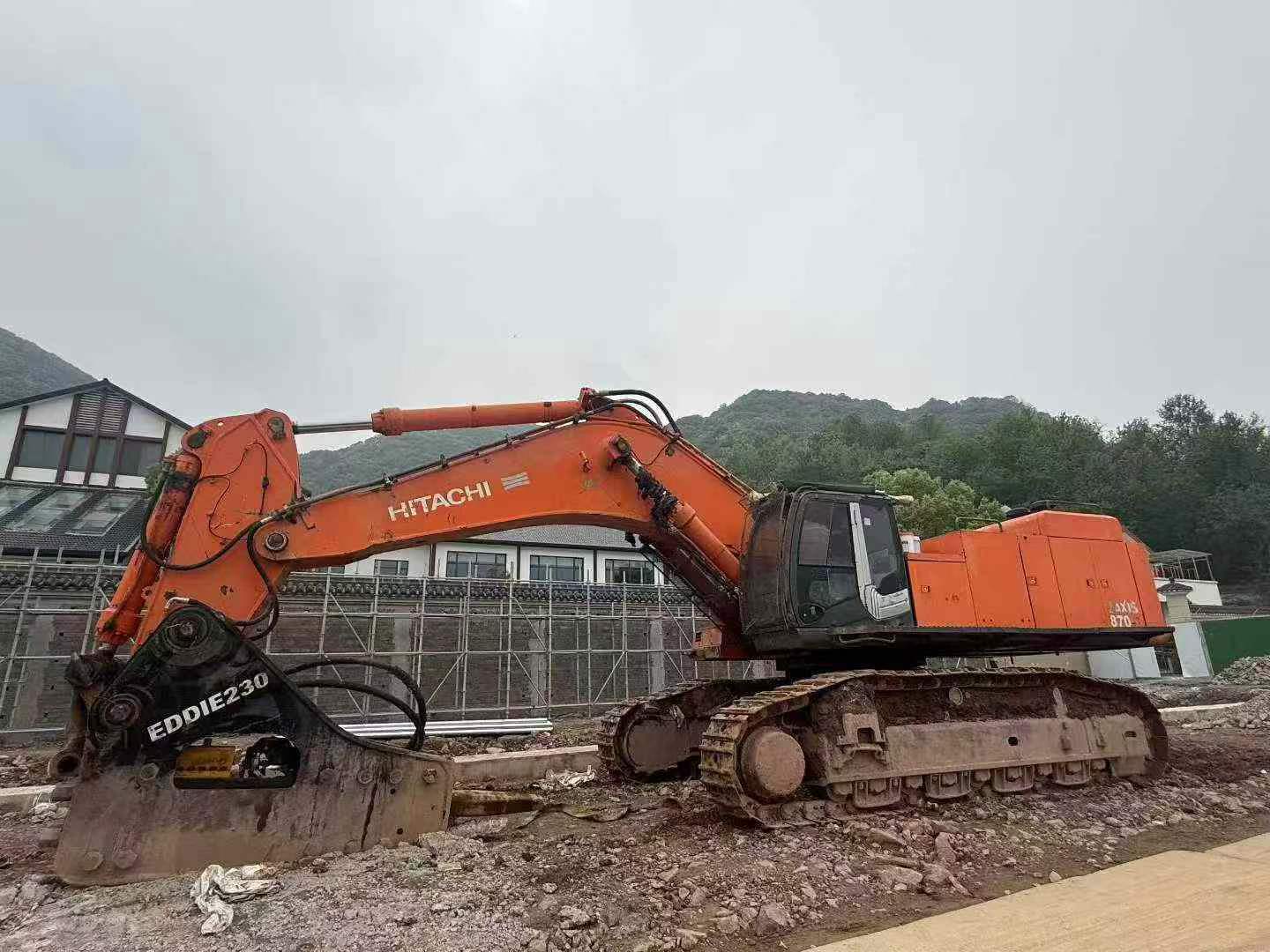 Buy Hitachi ZX870H Used Excavator / 2