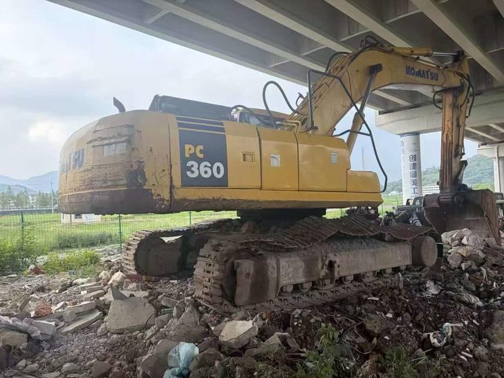 Buy Komatsu PC360-7 Used Excavator / 1