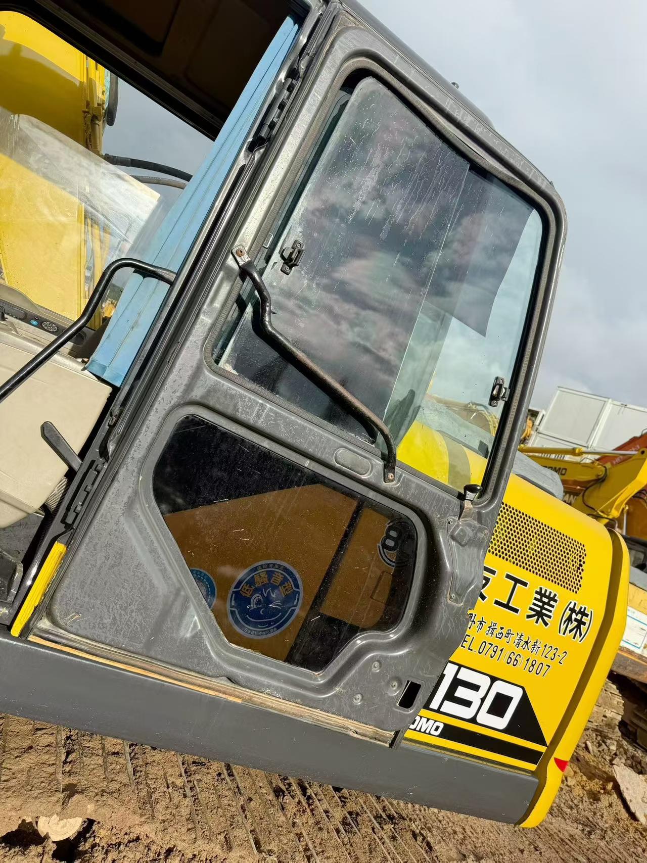 Buy Sumitomo SH130-3 Used Excavator / 3