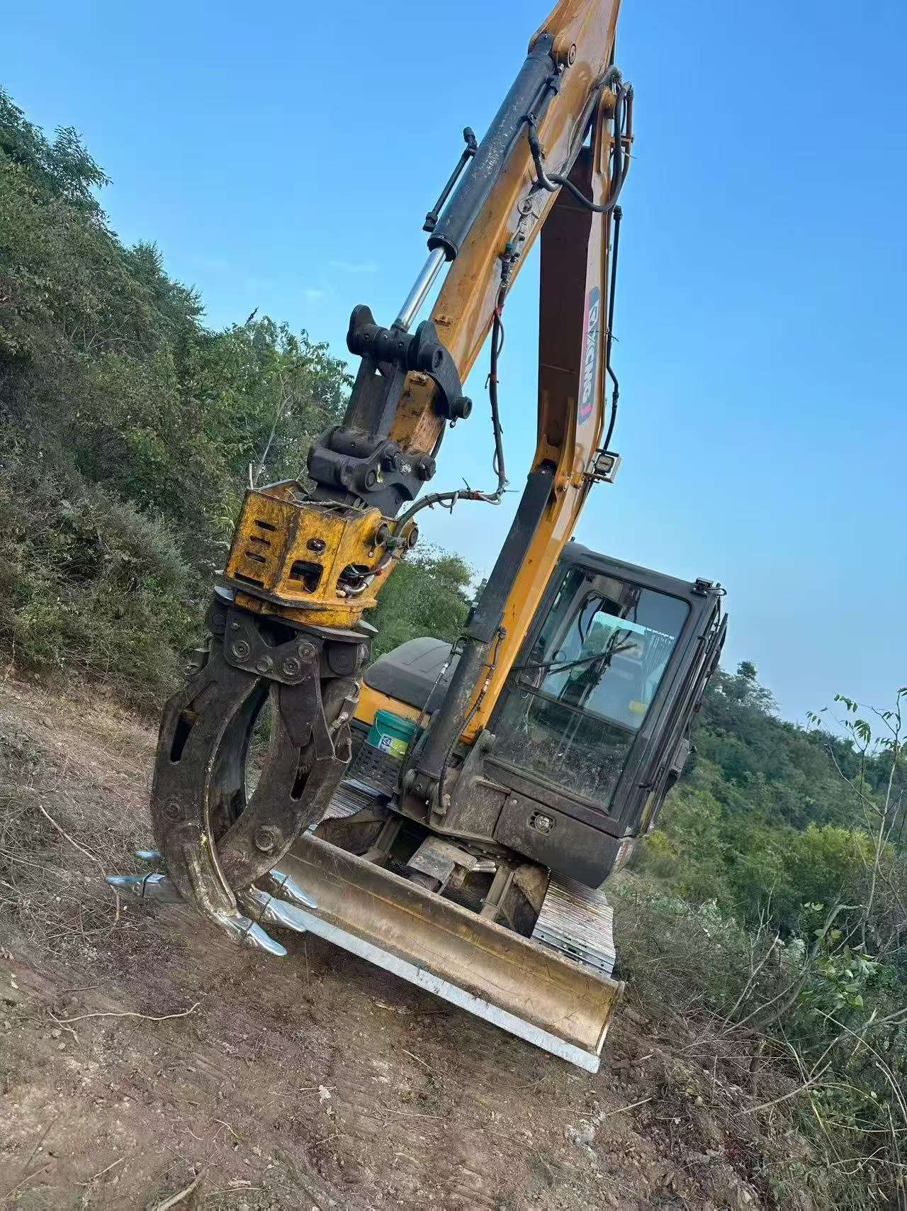 Buy XCMG XE60 Used Excavator / 3