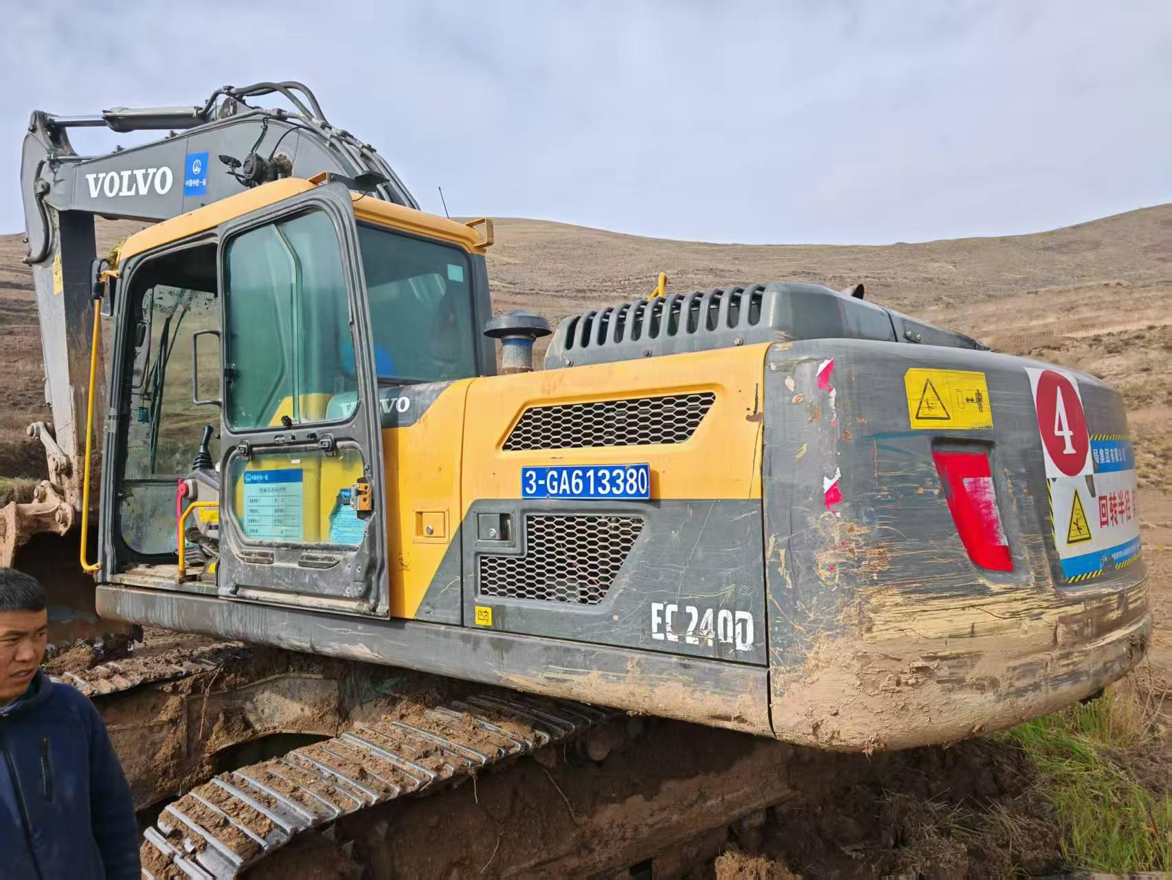 Buy Volvo EC210B Used Excavator / 3