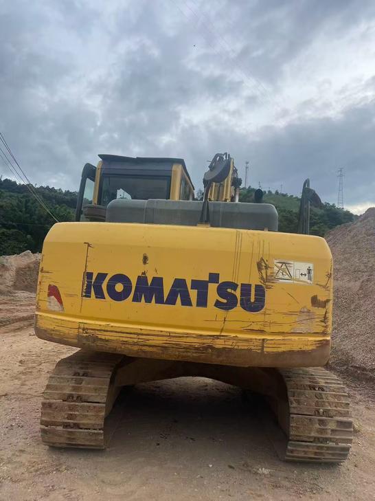 Buy Komatsu PC130-8 Used Excavator / 1