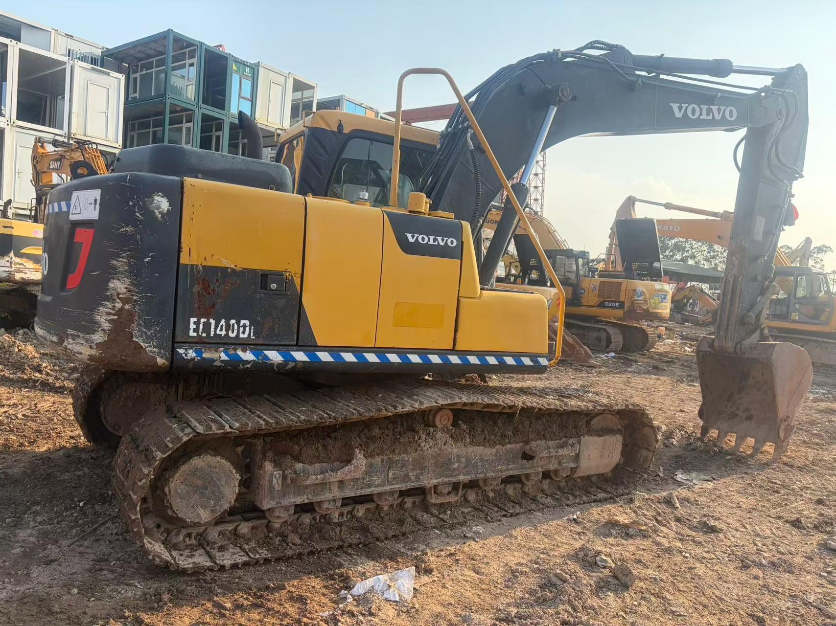 Buy Volvo EC140B Used Excavator / 2